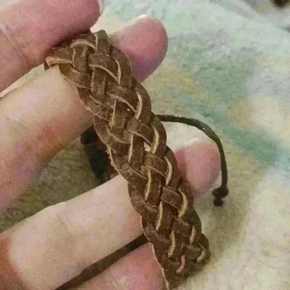 Handmade  Leather Unisex  Bracelet - Picture 1 of 4